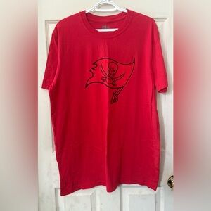 New Era Tampa Bay Buccaneers Red Short Sleeve Tee